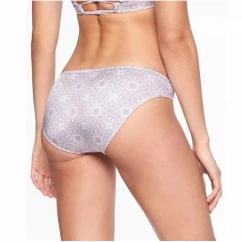 Athleta Aqualuxe Print Ladder Front Bikini Bottom Size‎ Medium